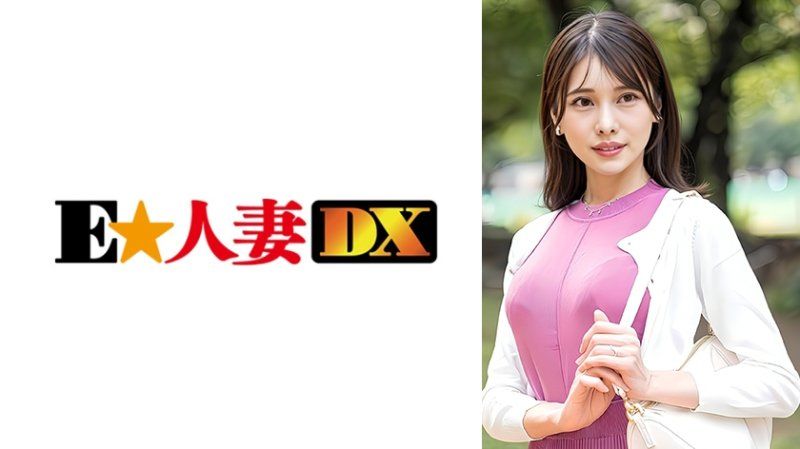 反差萌！轻松地用大鸡巴进行口交的冷淡美熟妇