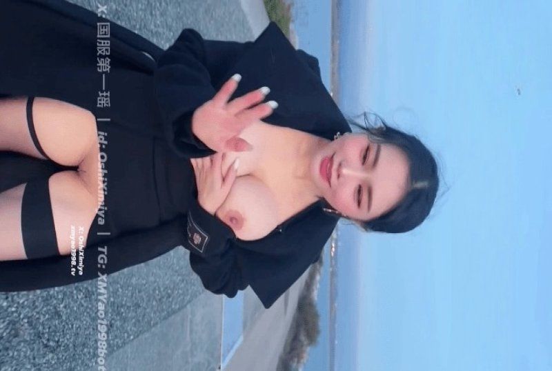 杏吧传媒 来海边见粉丝偷偷的在拐角处让他交代了-汐梦瑶