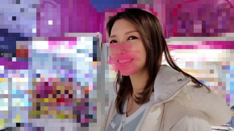 【到2/9为止特别价格】正值热恋中的175公分H罩杯的举牌女郎。接受一切的约会和性爱