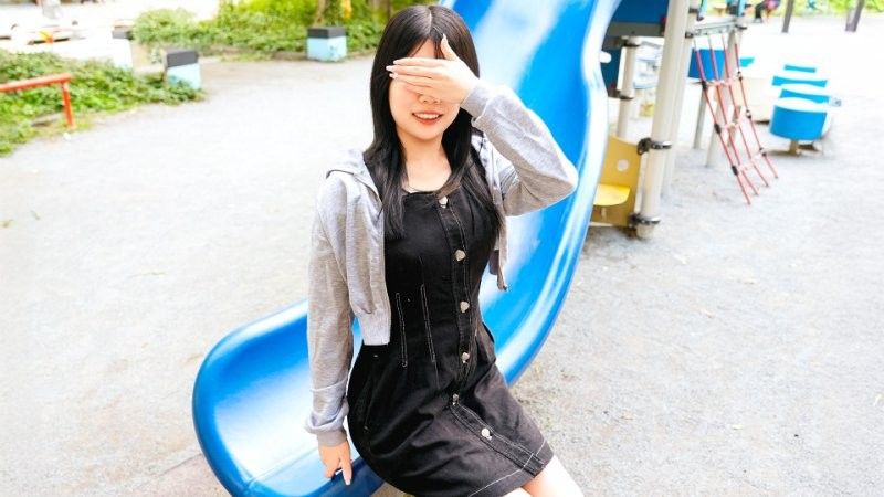 试着让乳头内陷的女孩进行乳交,强制深喉口交,内射及清理口交 小池未祐