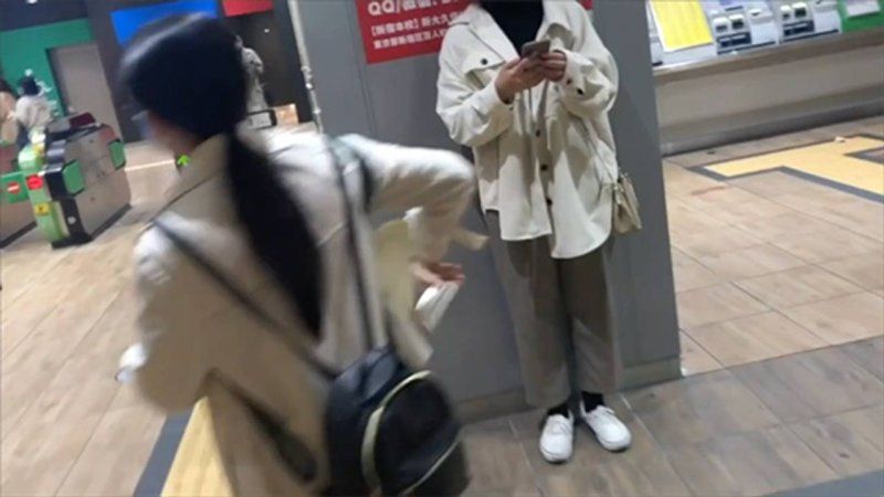 春香18岁_2・颜射访谈（11）。「对不起，大叔」那个偶像级逸材为了钱再次登场！感谢评论＆颜射的始末（053）