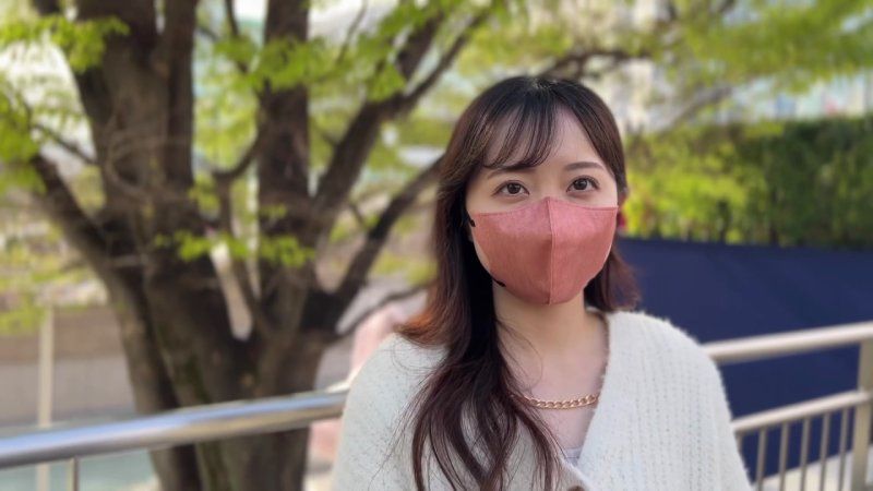 【首次拍摄】无修正！！清纯可爱的世良酱在被请求时会温柔地微笑回应，让我忍不住大量内射，想让她怀孕的浓精喷满了她的阴道♡